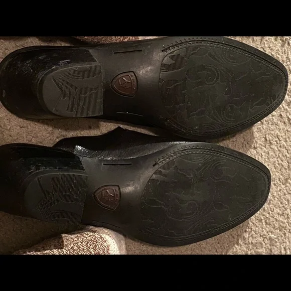 Ariat Black Medallion Mule Slip-ons - Picture 3 of 7